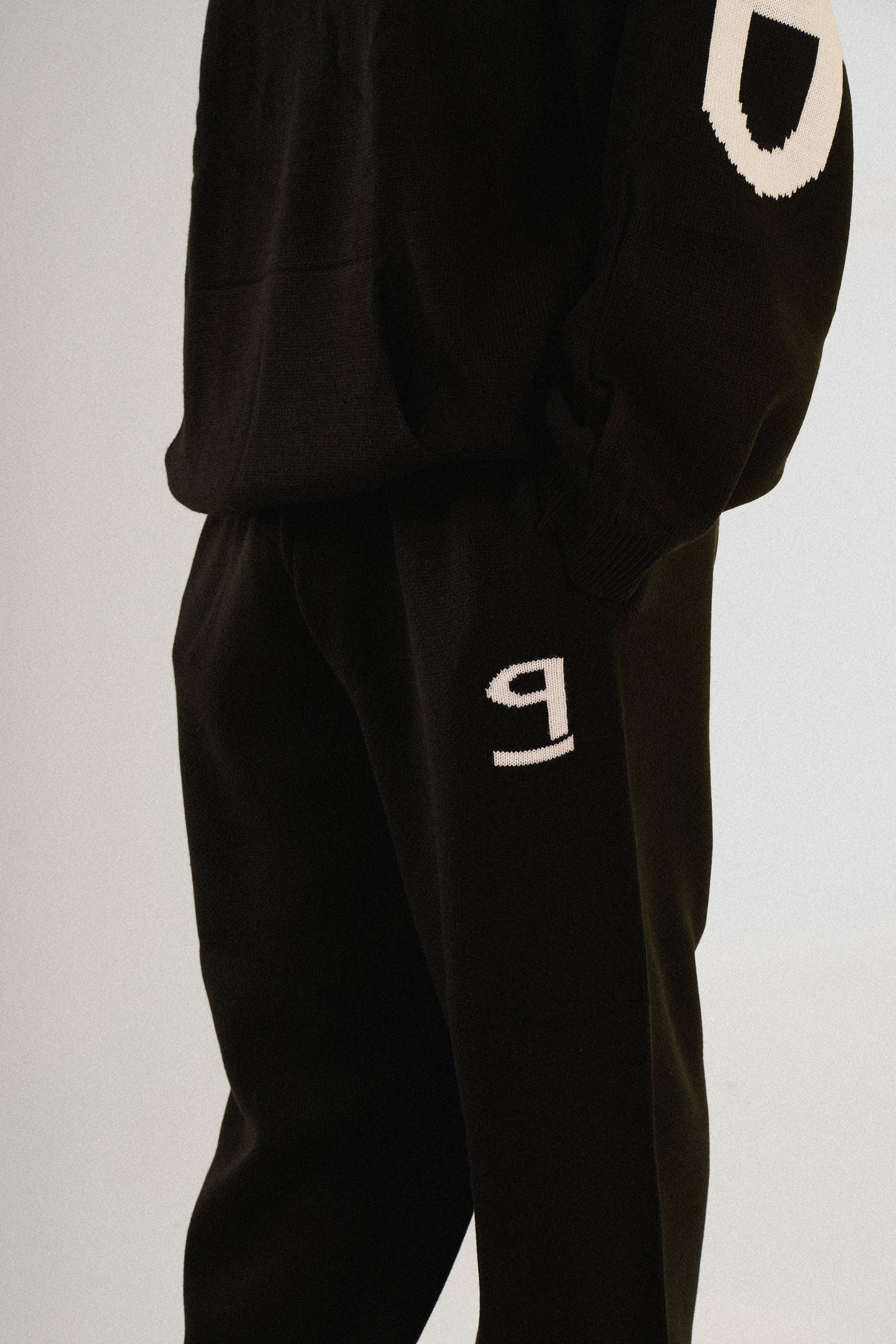 PSYCH BLACK KNITTED PANTS