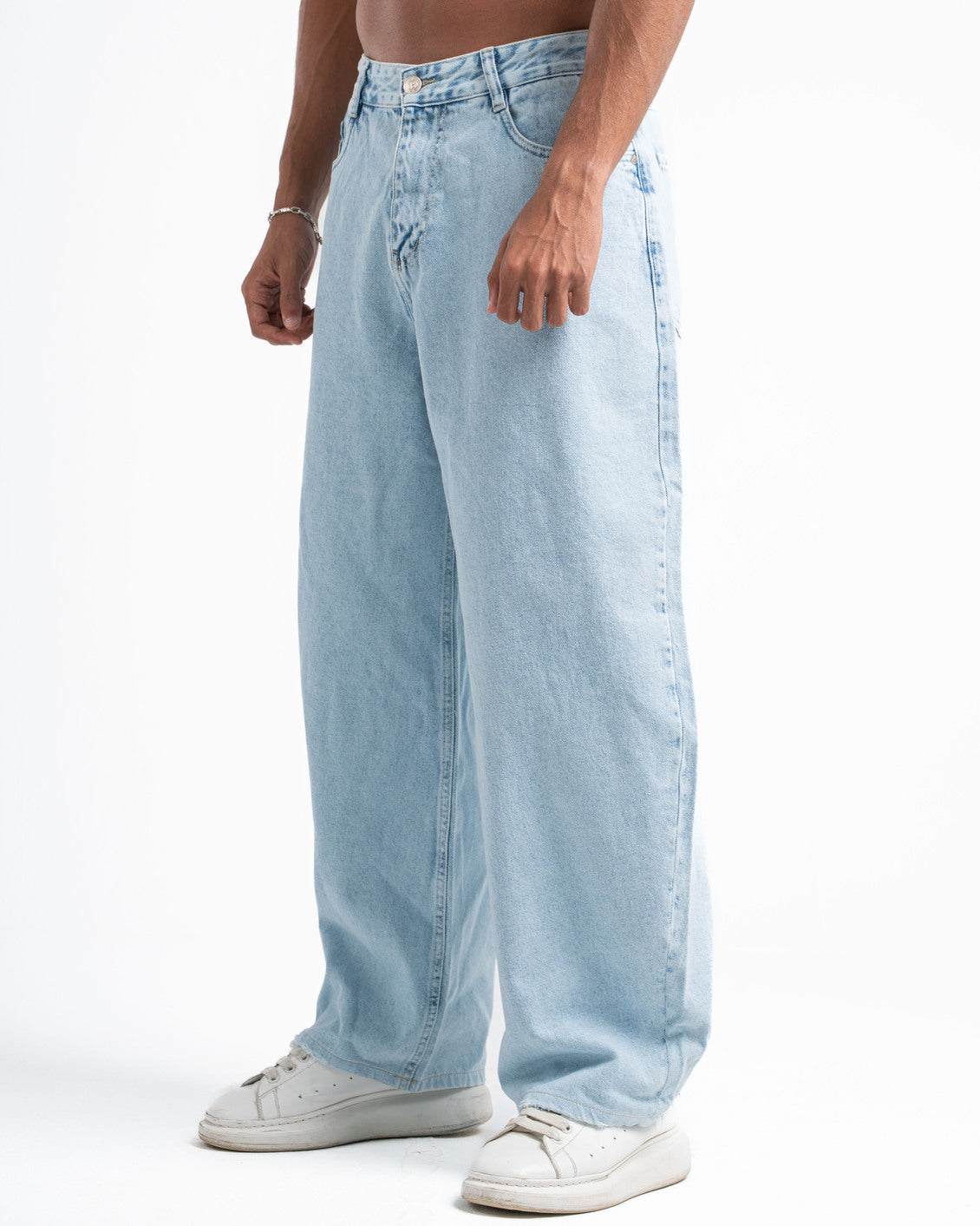 THE 90s BLOWOUT IN ICE BLUE