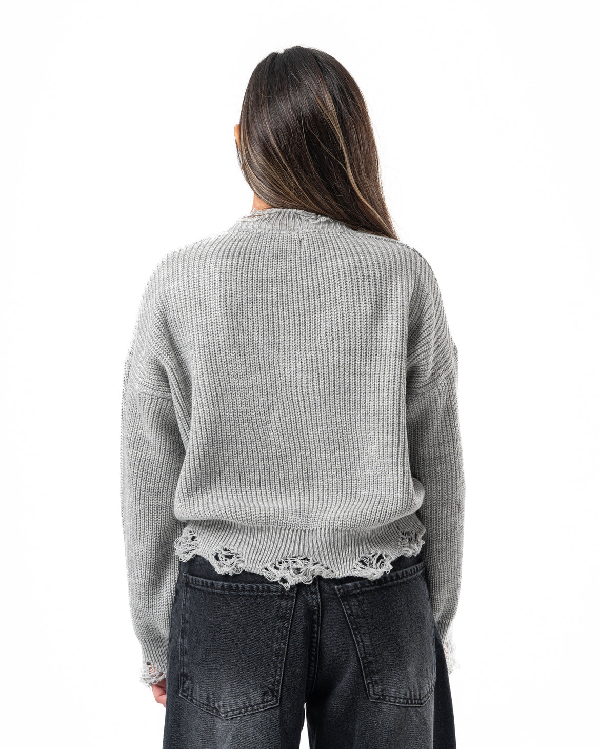 Ripped Pullover in Light Grey