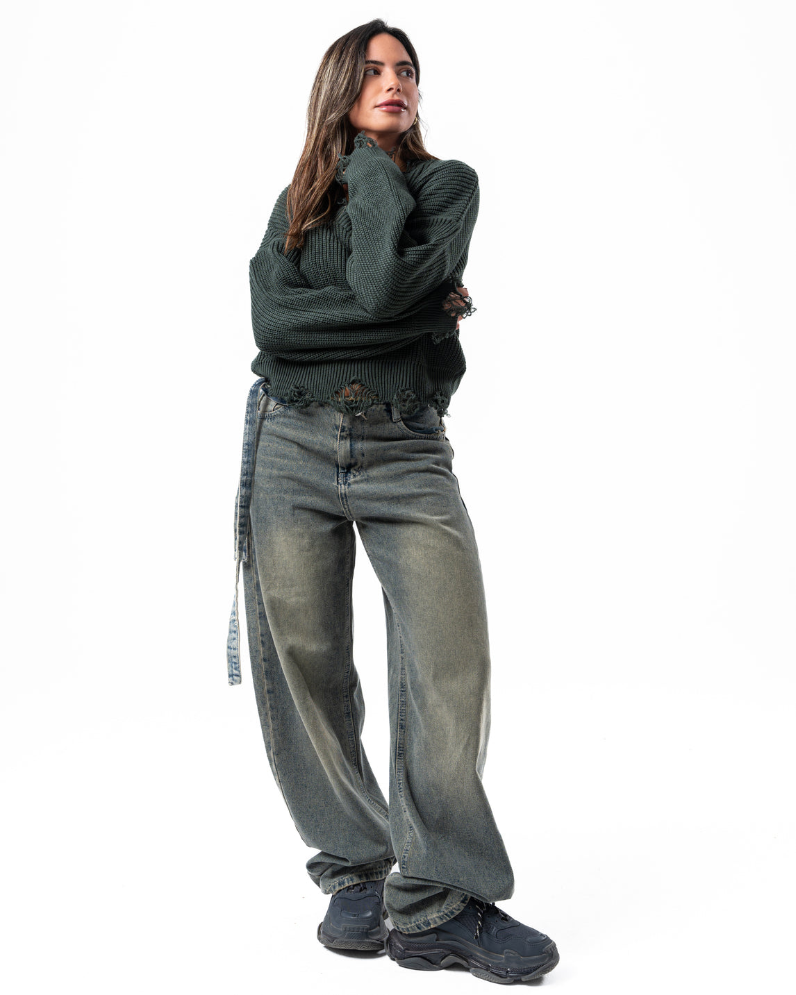 Ripped Pullover in Dark Green