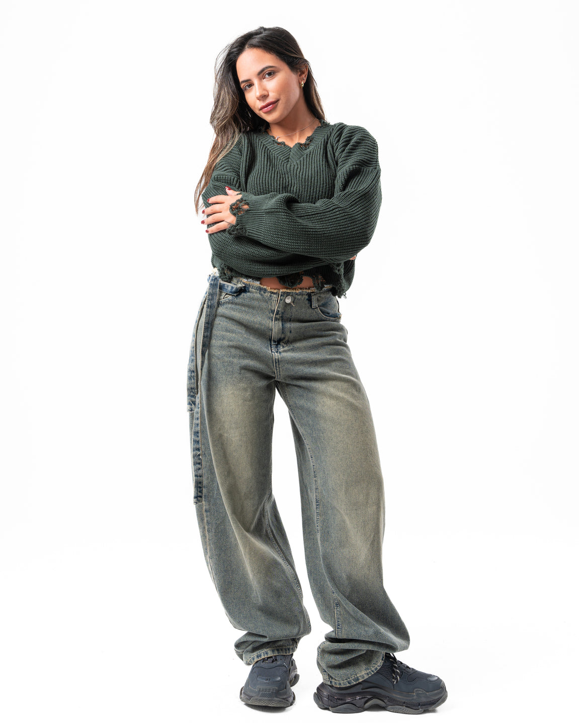 Ripped Pullover in Dark Green