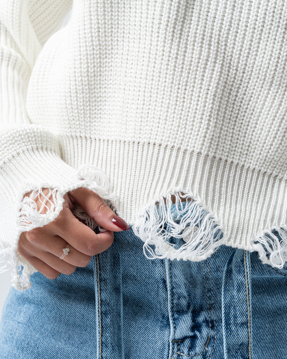 Ripped Pullover in White
