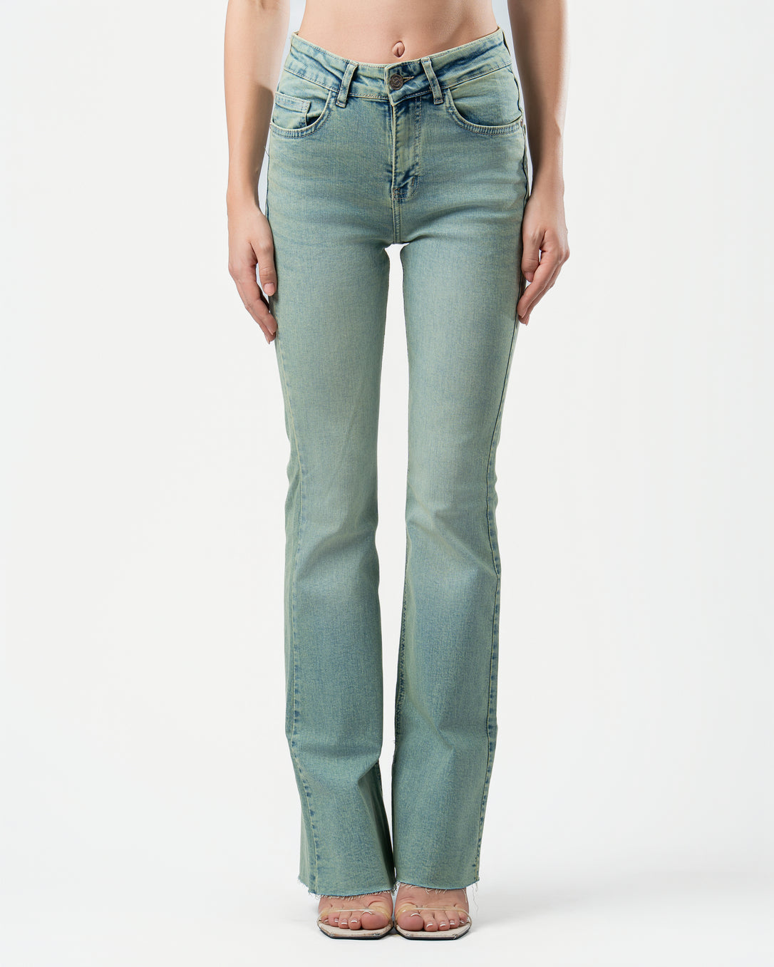 Flared Jeans in Washed Green