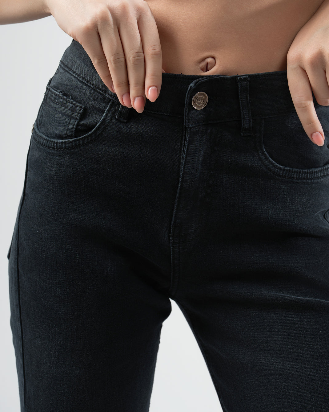 Flared Jeans in Black