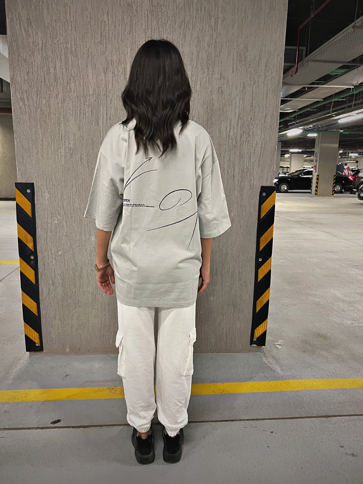 RULE BREAKER OVERSIZED TEE