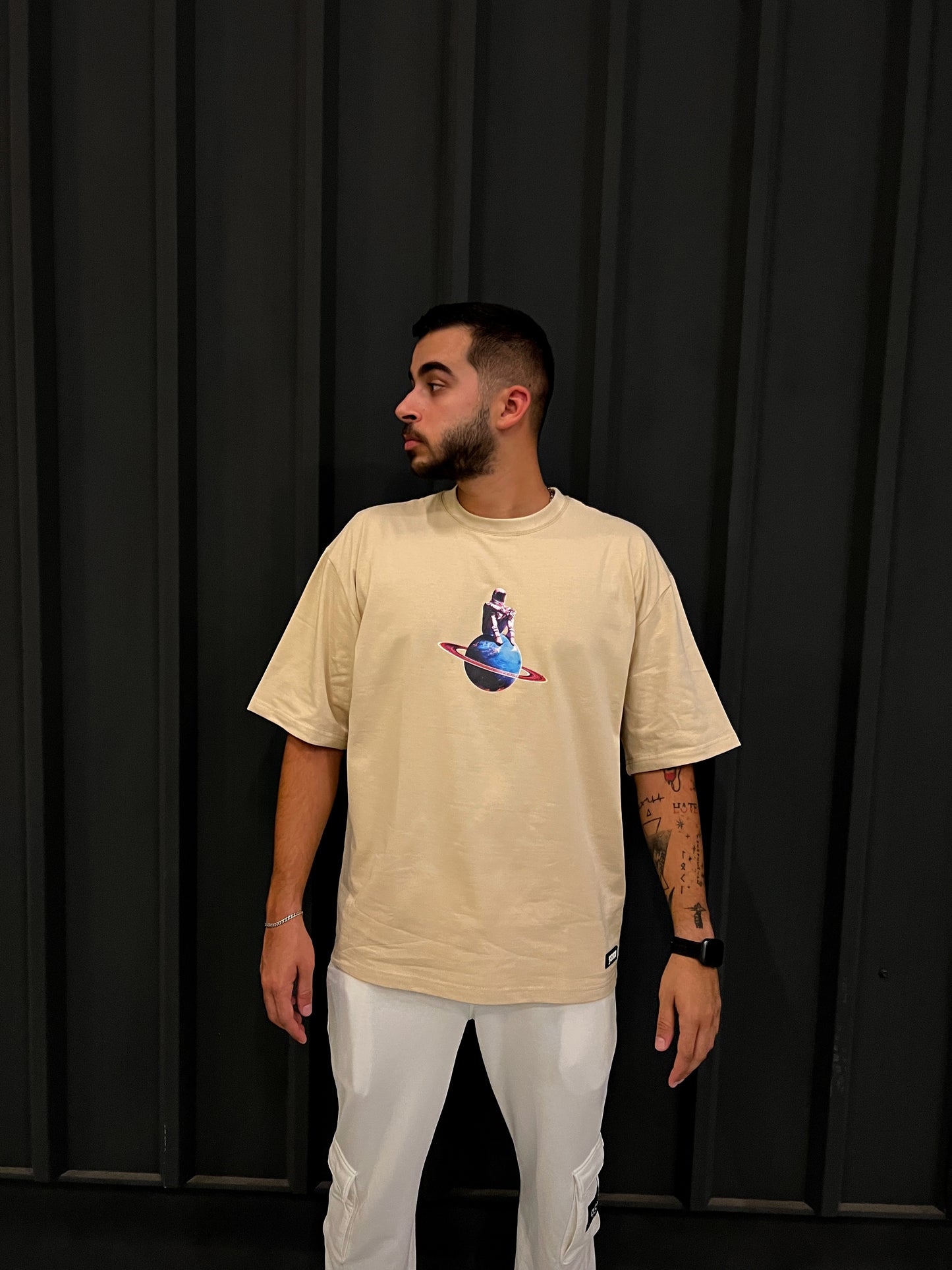 OUTER SPACE OVERSIZED TEE