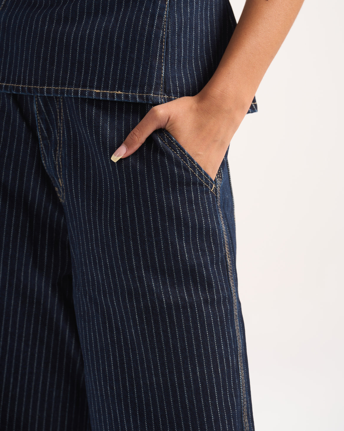 NAVY STRIPED JORTS