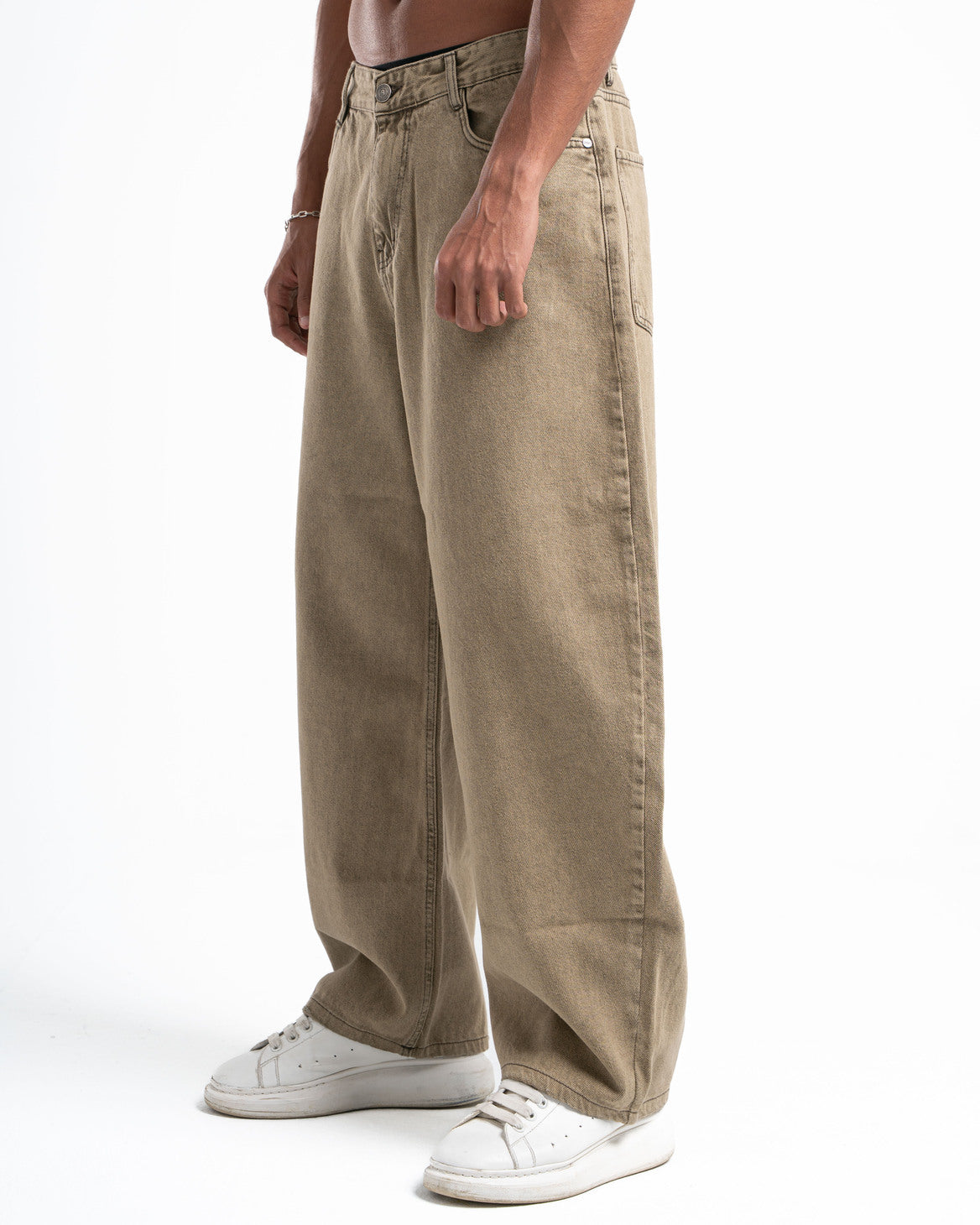 THE 90s BLOWOUT IN SAND