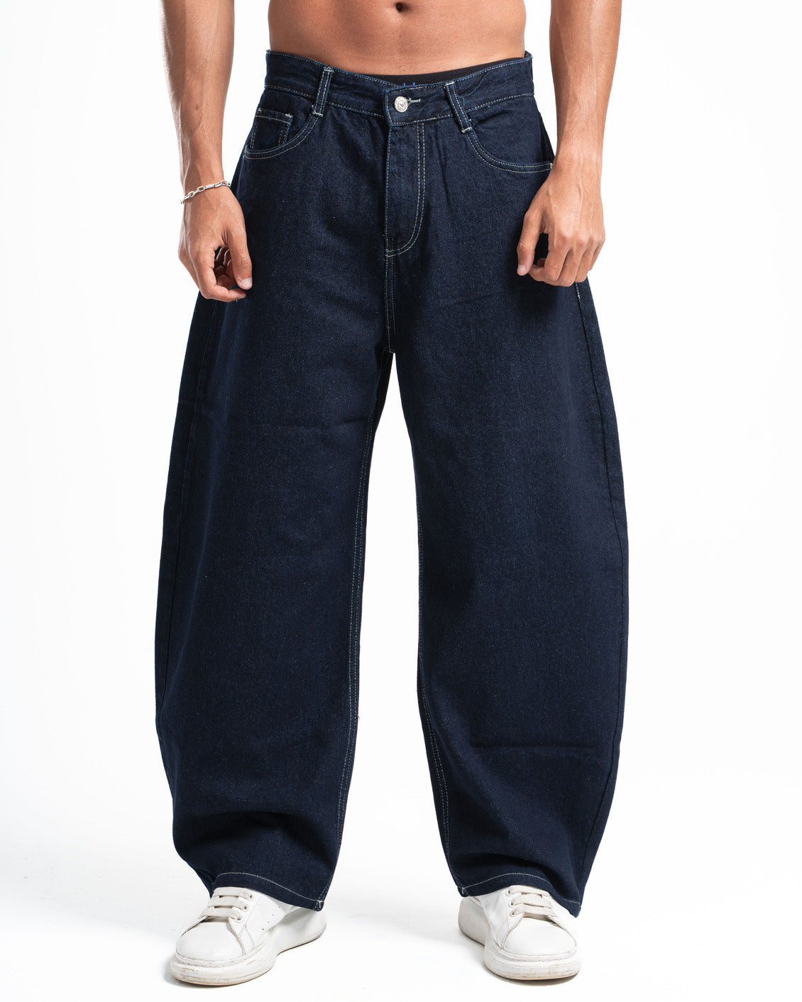 THE 90s BLOWOUT IN RAW JEANS
