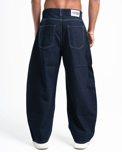 THE 90s BLOWOUT IN RAW JEANS