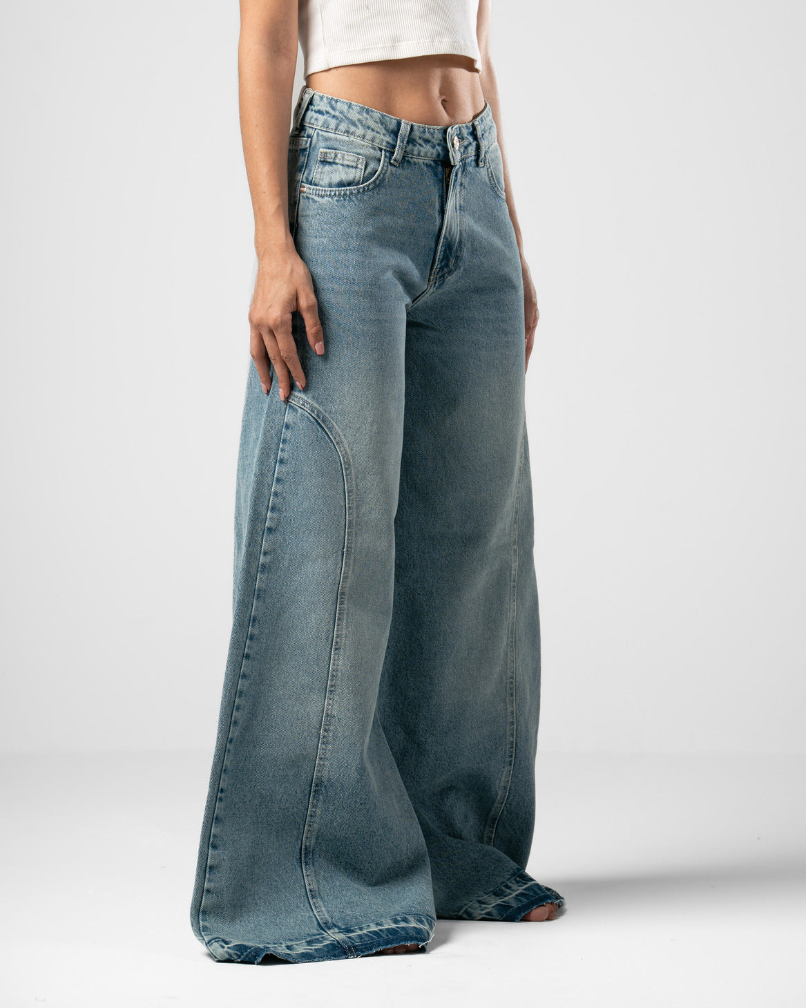 Pattes D’éléphant Jeans in Blue