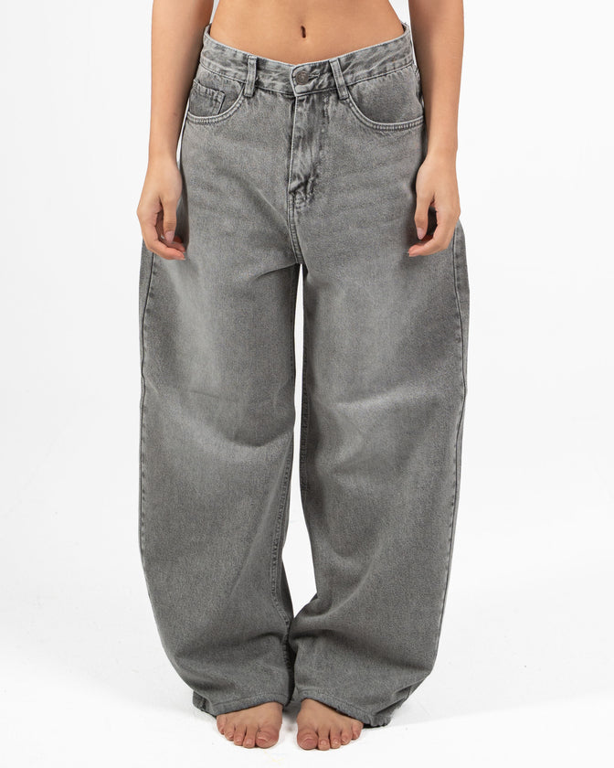 THE 90s BLOWOUT IN GREY