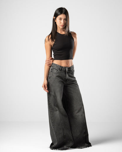 Pattes D’éléphant Jeans in Black