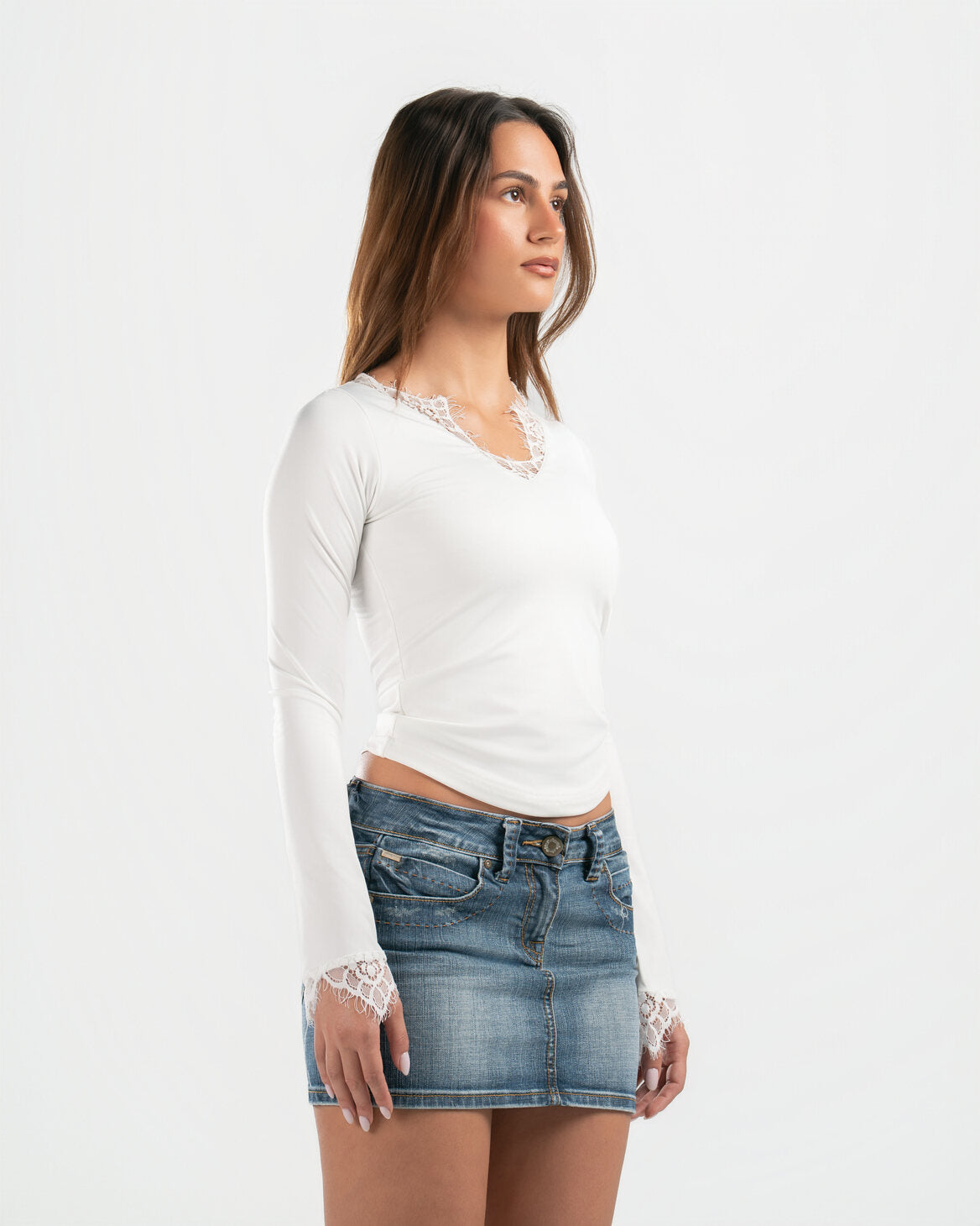 WHITE V LACE TOP