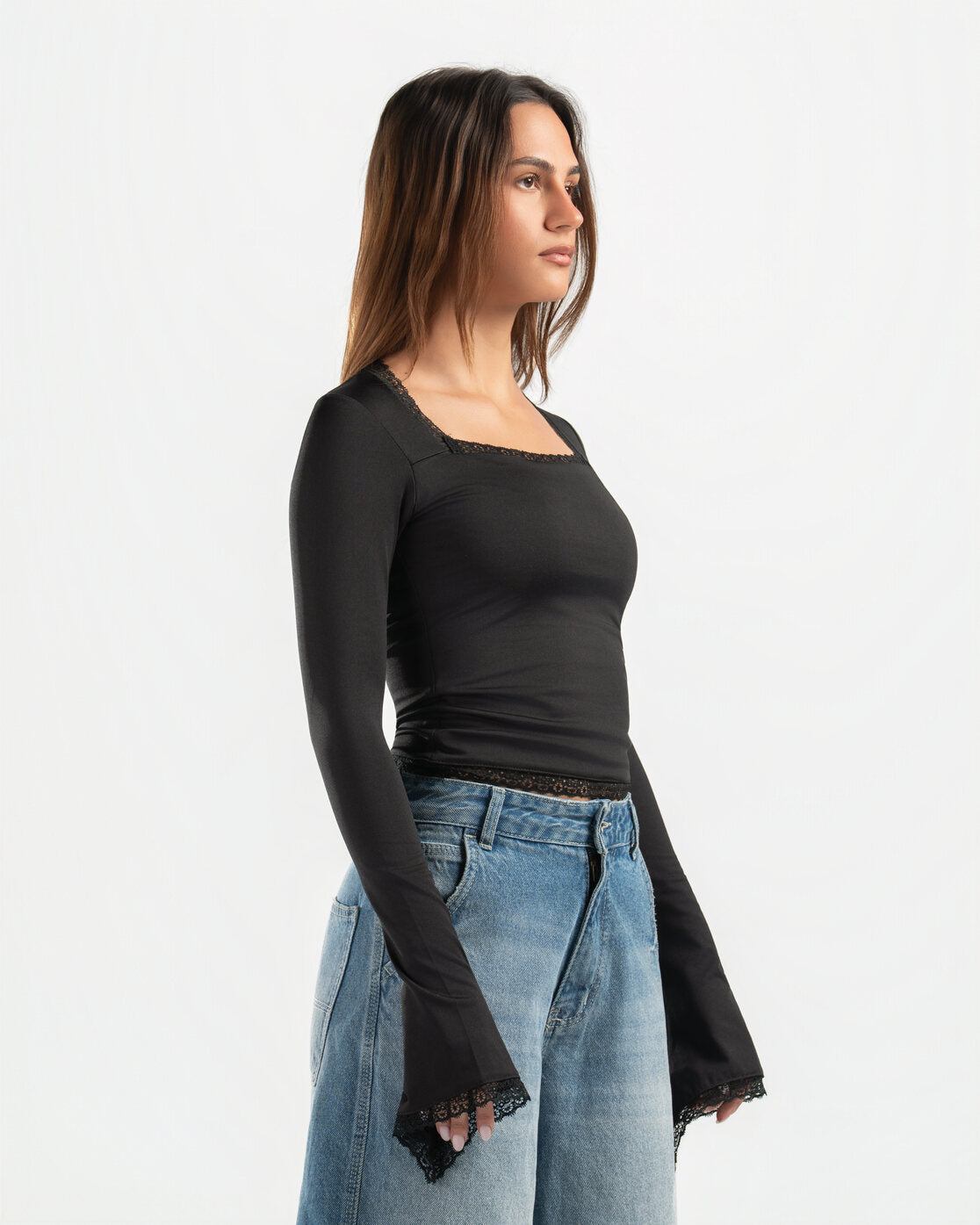 BLACK SQUARE LACE TOP