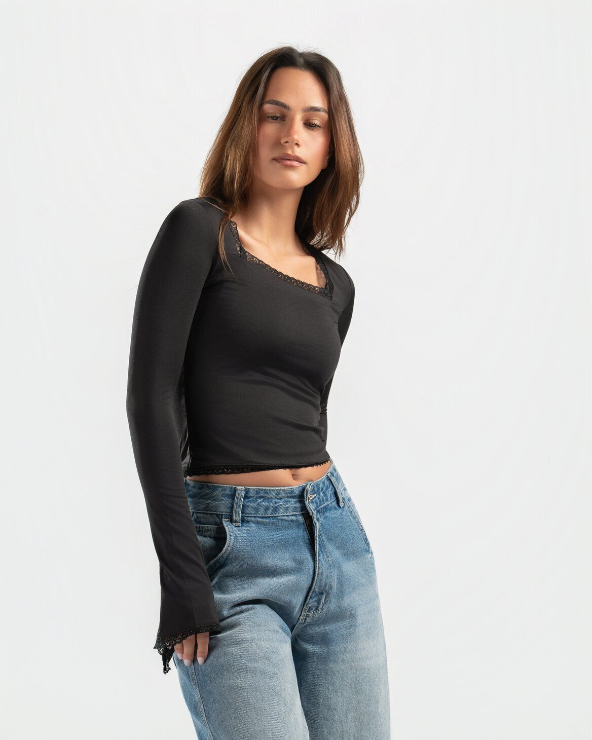 BLACK SQUARE LACE TOP