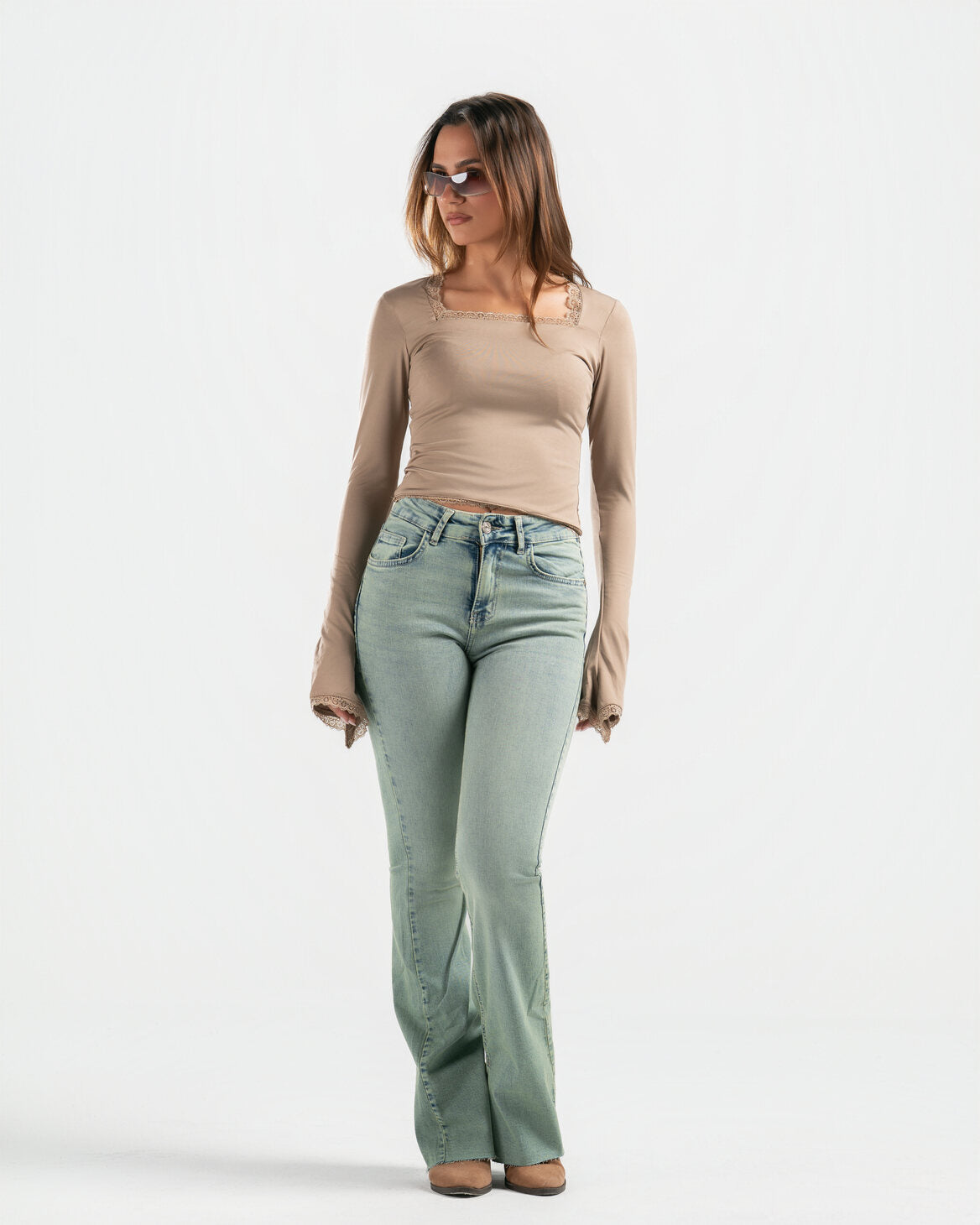NUDE SQUARE LACE TOP