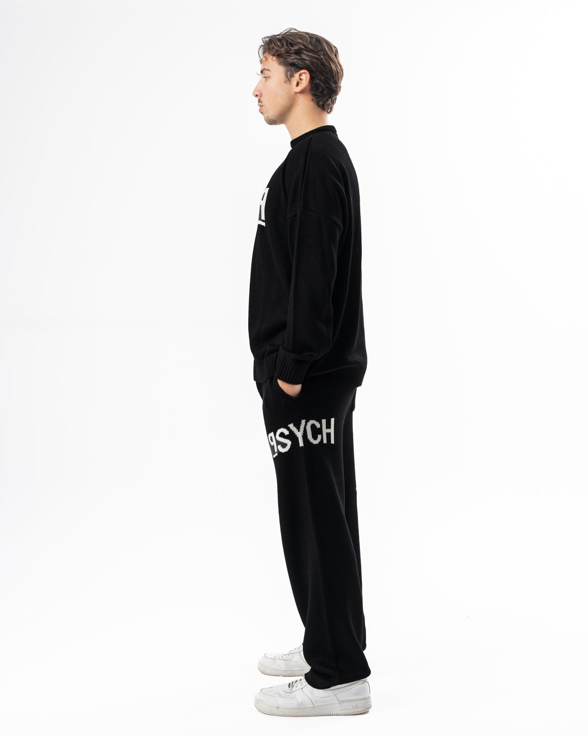 PSYCH BLACK KNITTED CREWNECK