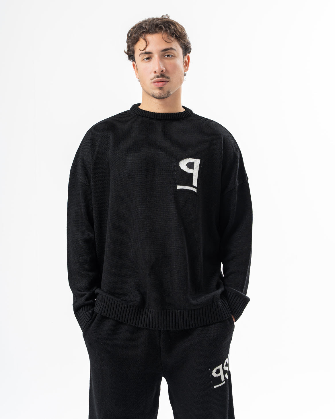 PSYCH BLACK KNITTED CREWNECK