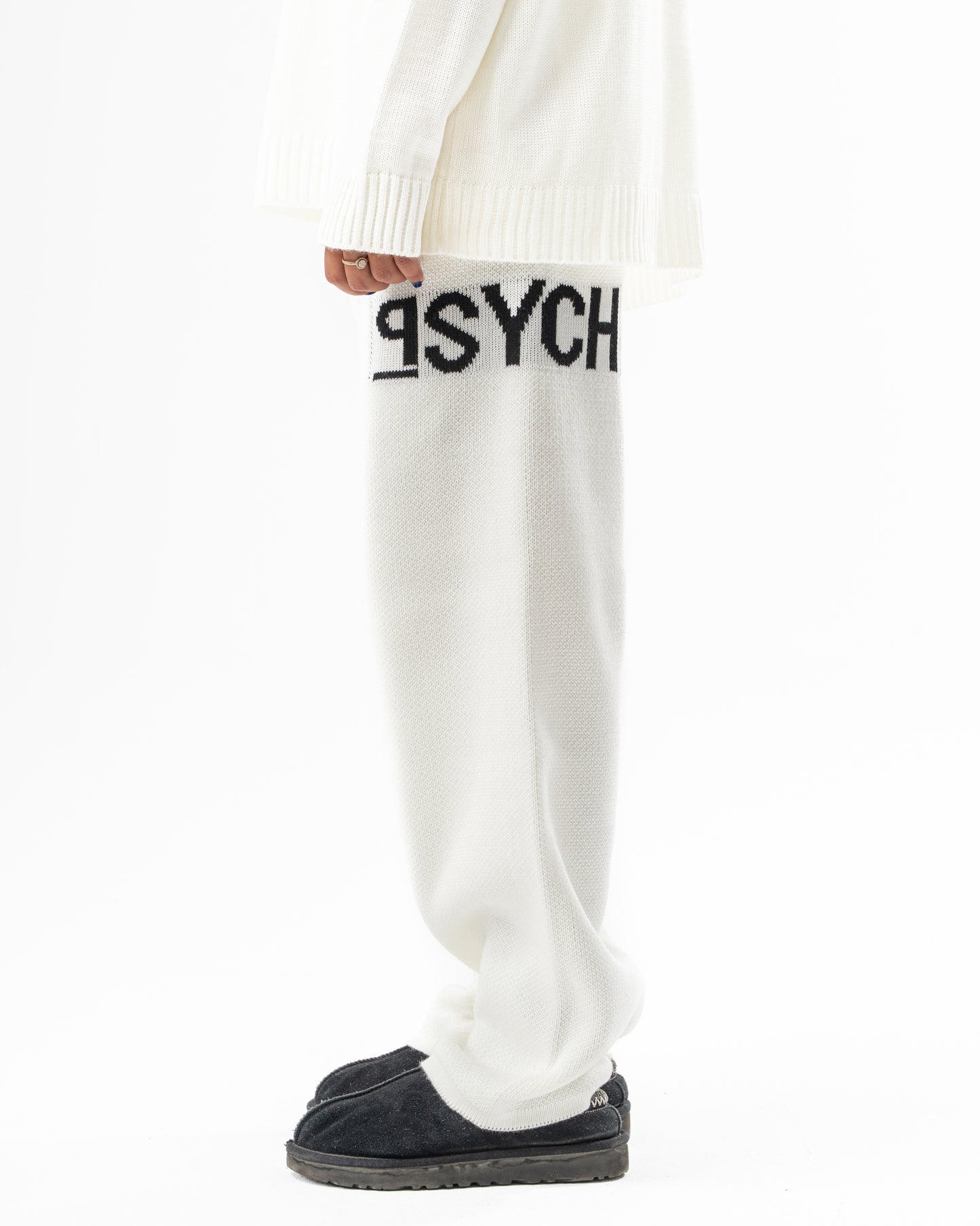 PSYCH WHITE KNITTED PANTS