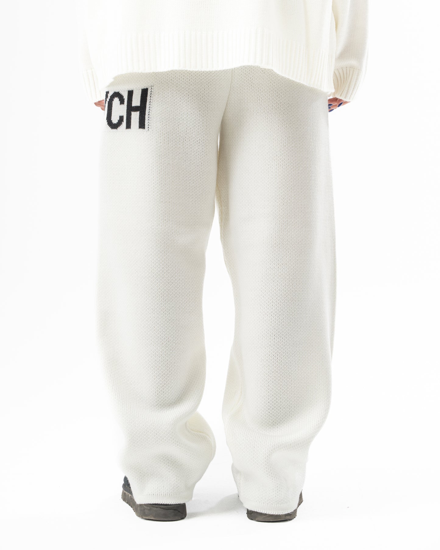 PSYCH WHITE KNITTED PANTS