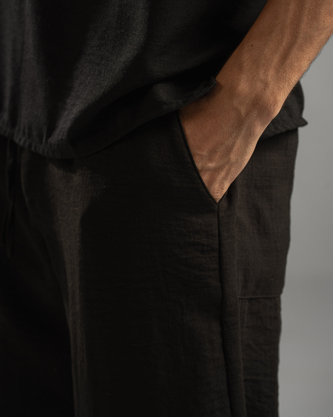 Men Linen Pants in Black