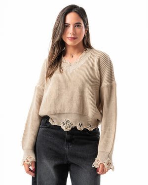 Ripped Pullover in Beige