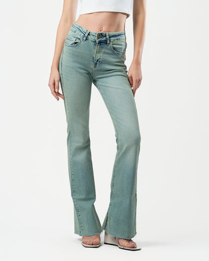 Flared Jeans in Washed Green