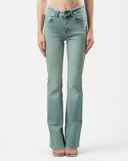 Flared Jeans in Washed Green