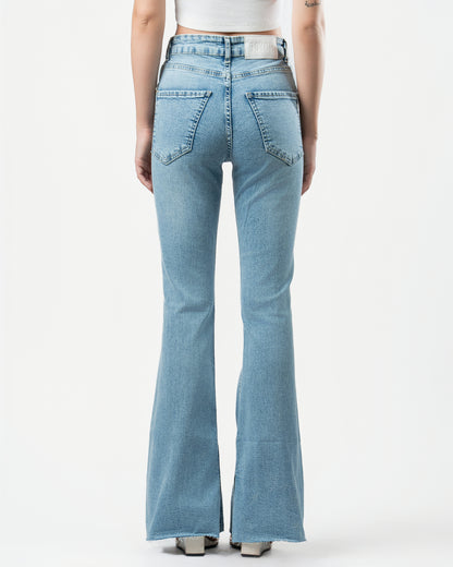 Flared Jeans in Light Blue