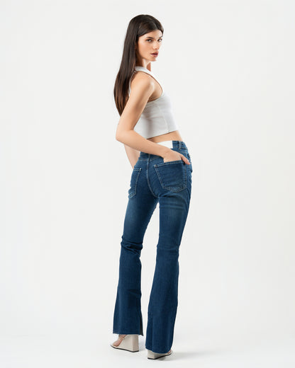 Flared Jeans in Dark Blue