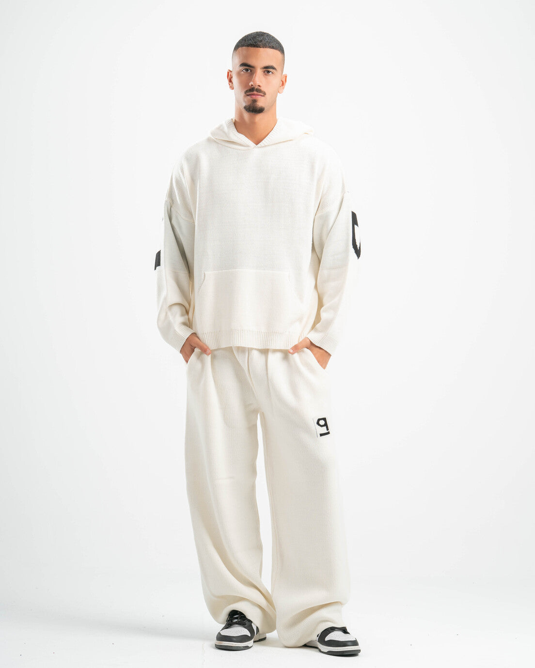 PSYCH WHITE KNITTED PANTS