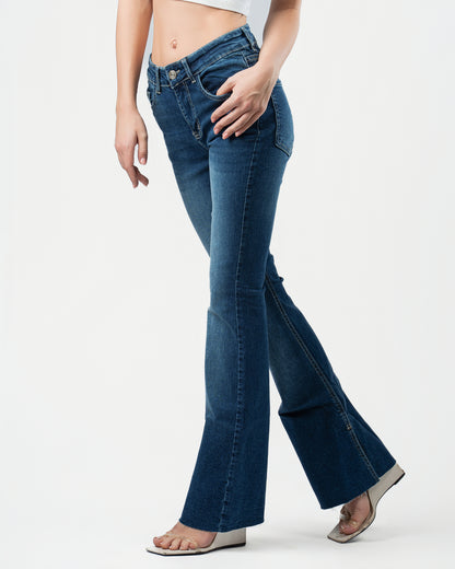 Flared Jeans in Dark Blue