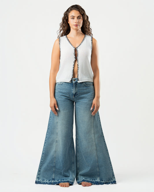 Pattes D’éléphant Jeans in Blue