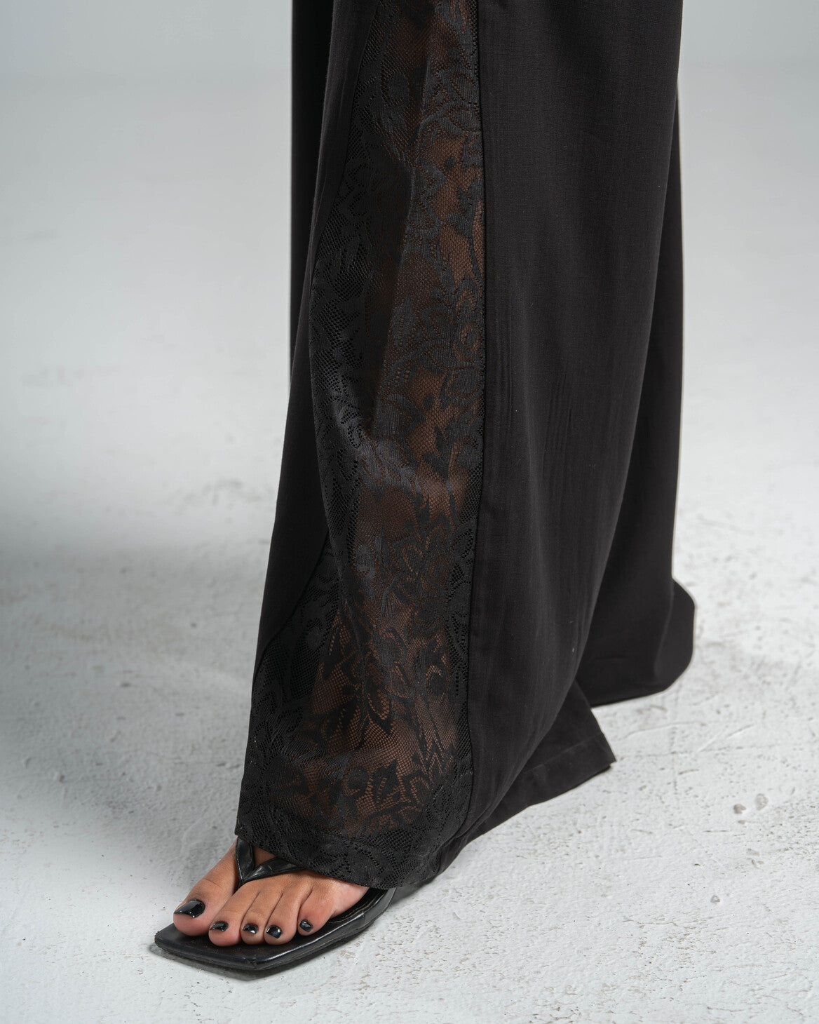 BLACK LACE FLOW PANTS