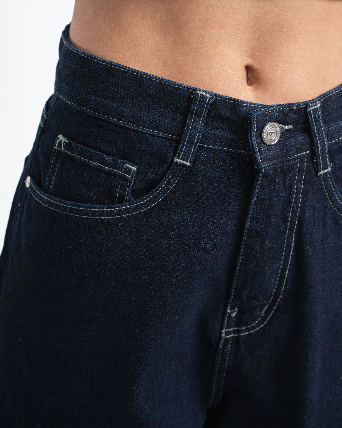 THE 90s BLOWOUT IN RAW JEANS