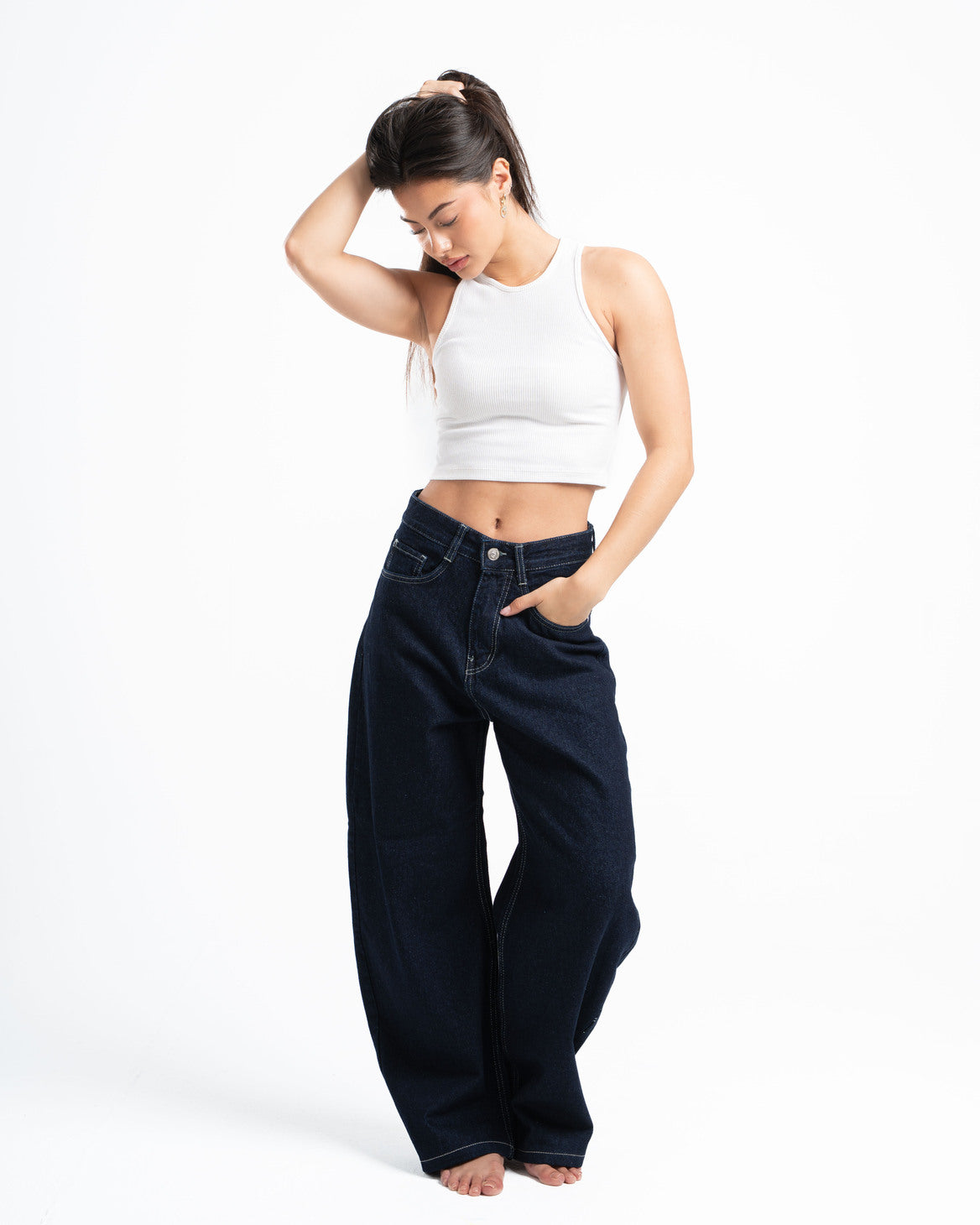 THE 90s BLOWOUT IN RAW JEANS