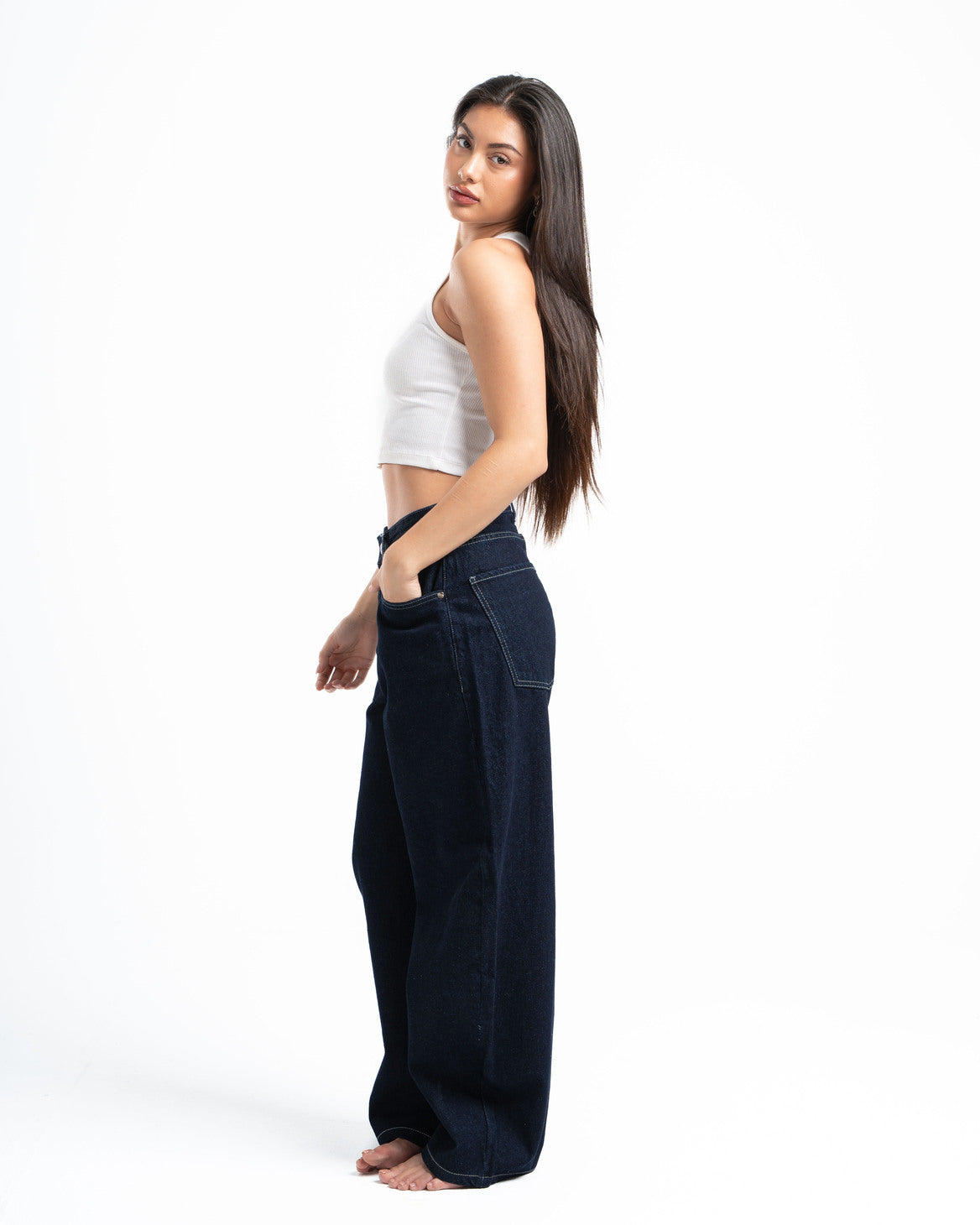 THE 90s BLOWOUT IN RAW JEANS
