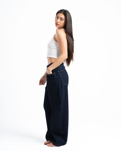 THE 90s BLOWOUT IN RAW JEANS