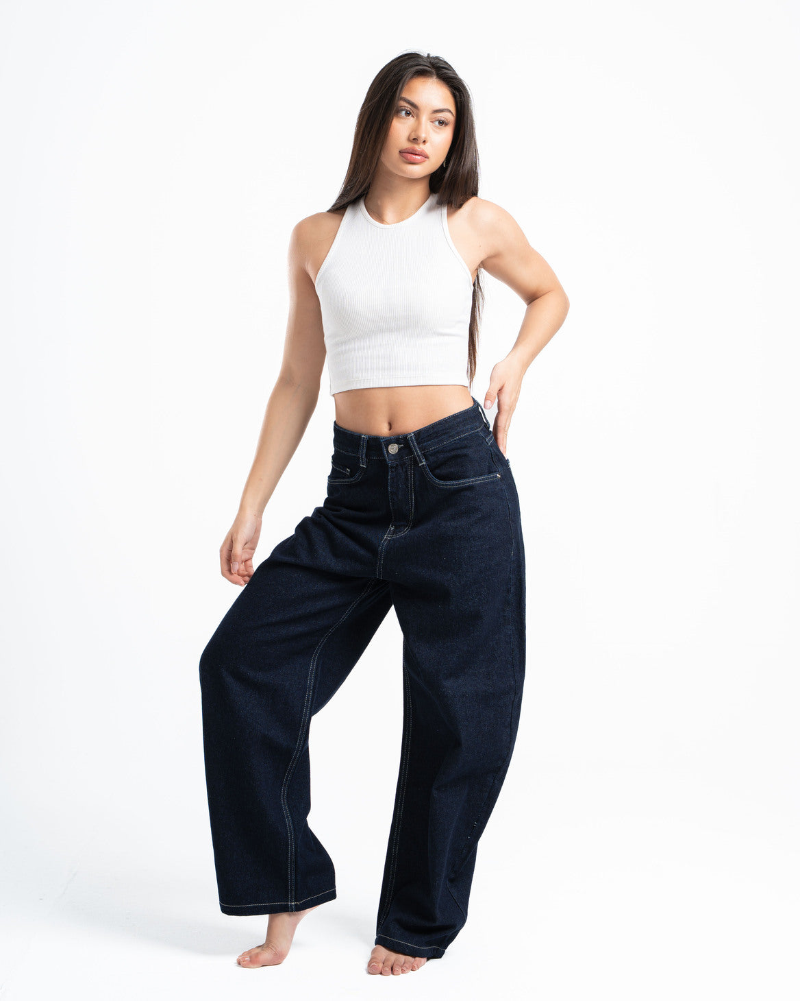 THE 90s BLOWOUT IN RAW JEANS