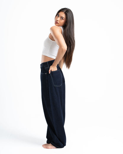 THE 90s BLOWOUT IN RAW JEANS