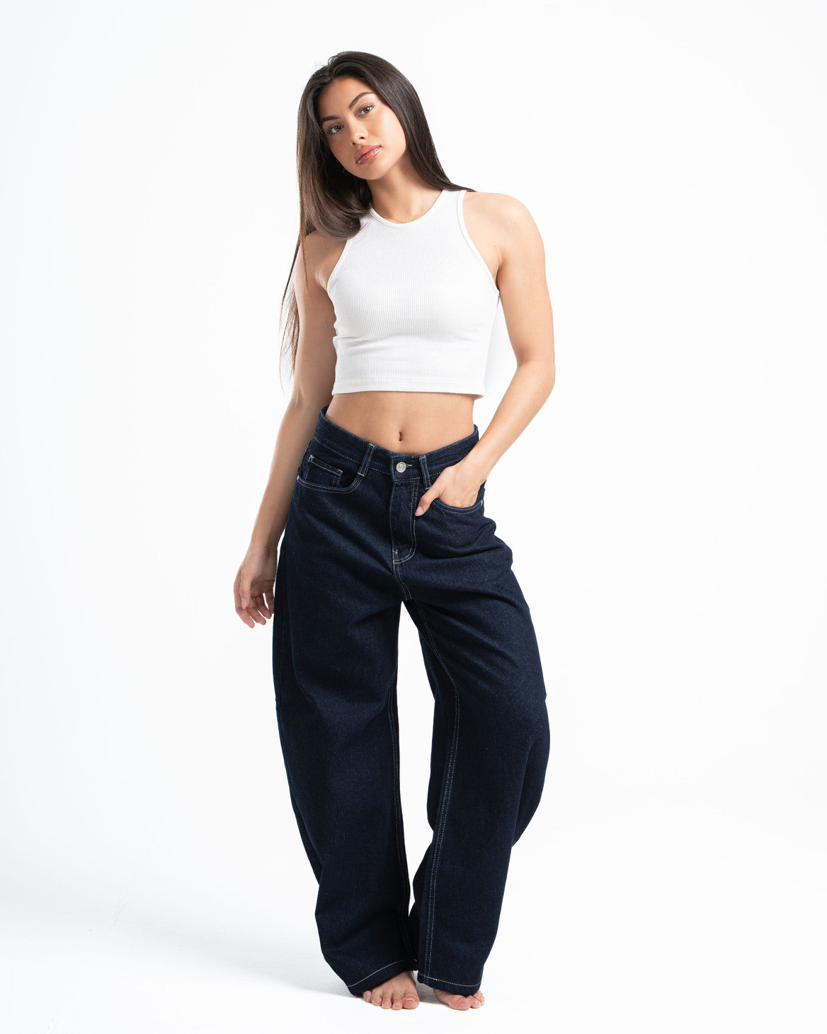 THE 90s BLOWOUT IN RAW JEANS