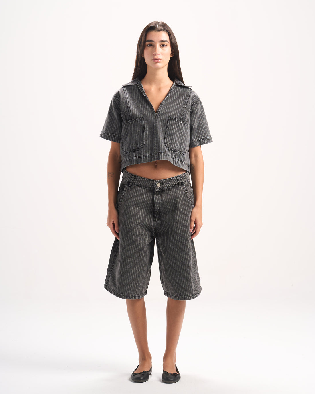 DARK GREY STRIPED JORTS