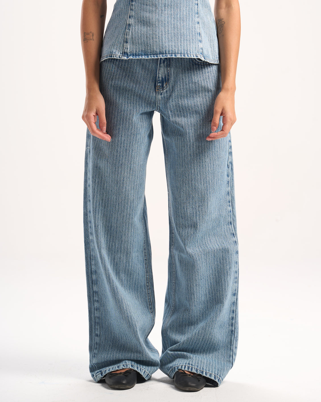 LIGHT BLUE STRIPED DENIM PANTS