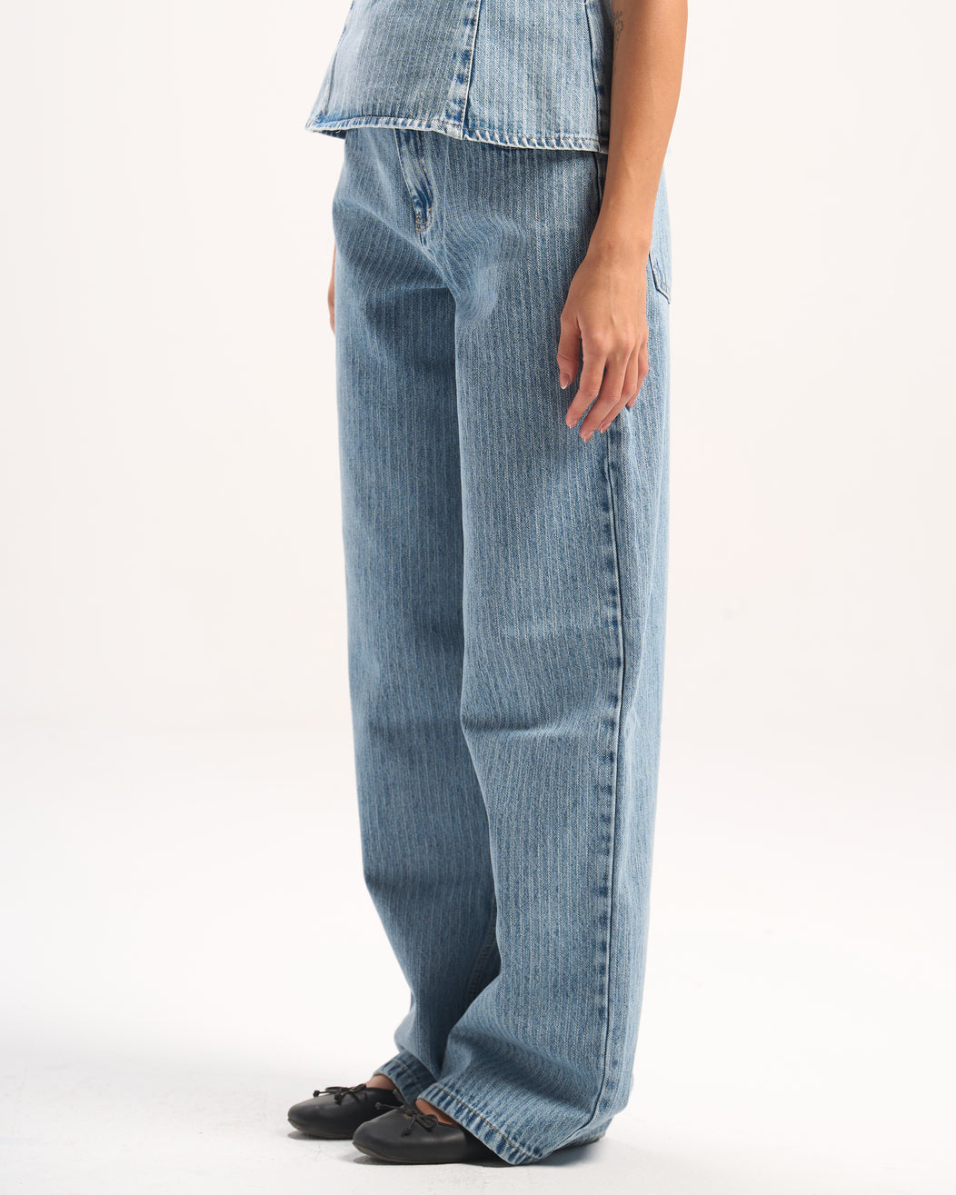 LIGHT BLUE STRIPED DENIM PANTS